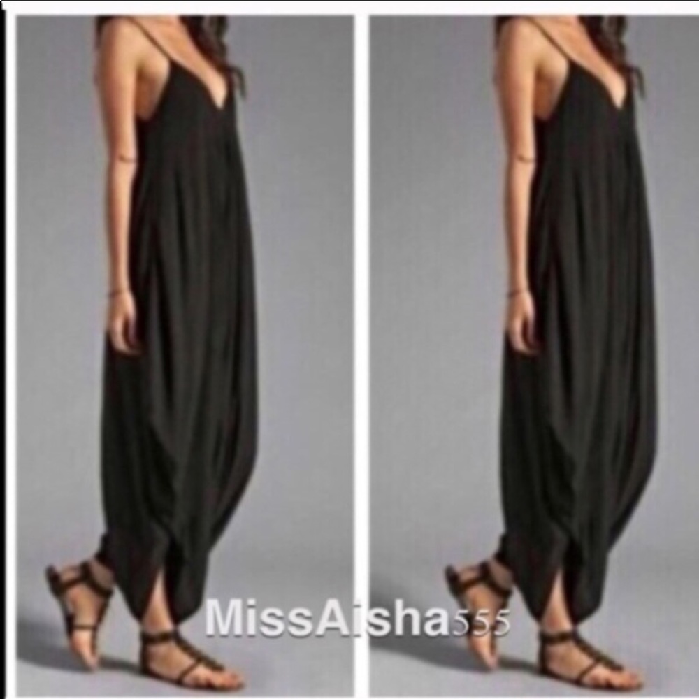 ✨LAST ONE✨ Black Harem Jumpsuit - Picture 2 of 4